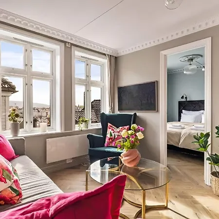Exclusive Group In Center Appartement