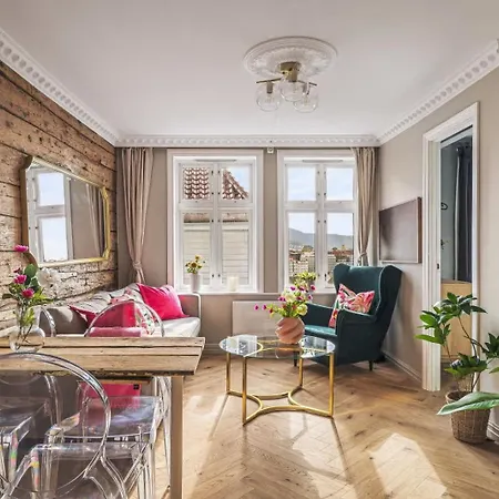 Exclusive Group In Center Appartement